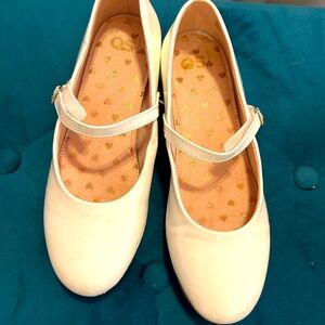 Girls size 4 white glitter heel Mary Jane shoes